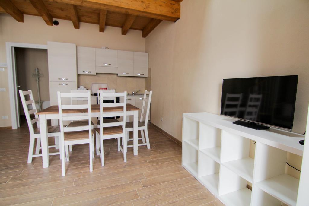 Agriturismo Cascina Della Fontana Лоді Номер фото