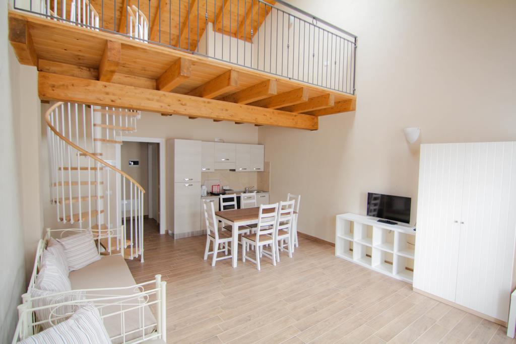 Agriturismo Cascina Della Fontana Лоді Номер фото