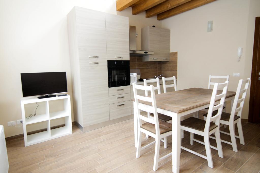 Agriturismo Cascina Della Fontana Лоді Номер фото