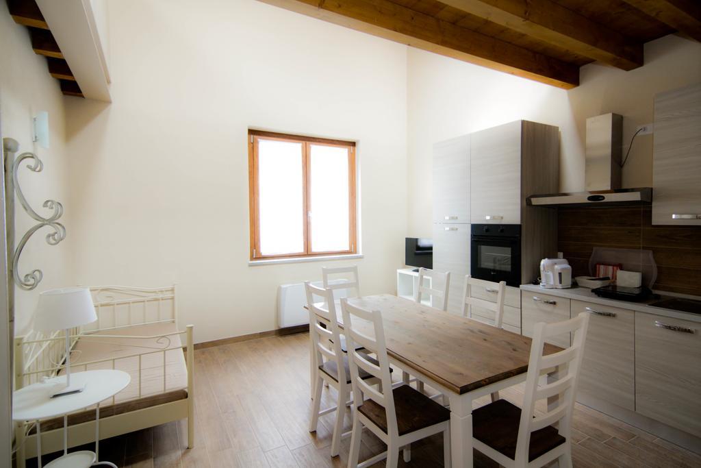 Agriturismo Cascina Della Fontana Лоді Номер фото