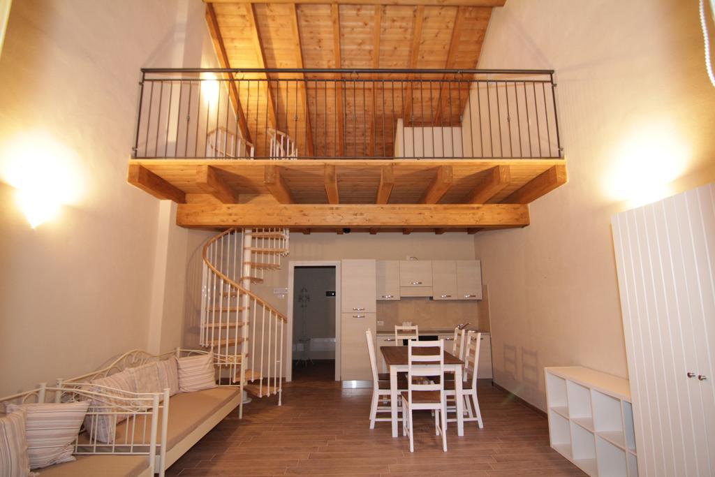 Agriturismo Cascina Della Fontana Лоді Номер фото